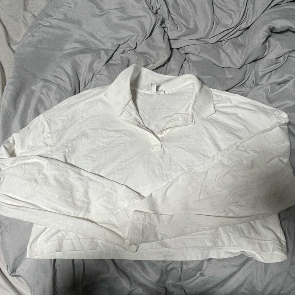 Collared Button-Up White Long Sleeve Crop Top